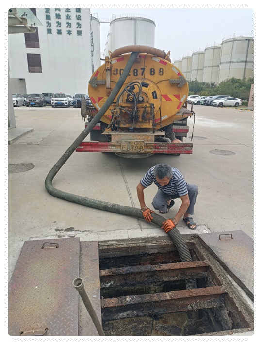 青河隔油池清掏